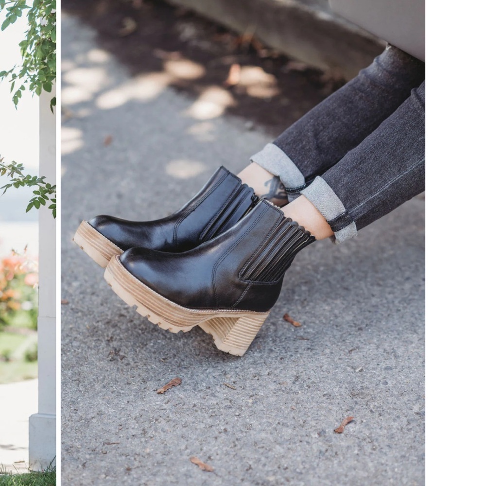 Women’s Booties-great for fall/winter - Picture 1 of 2
